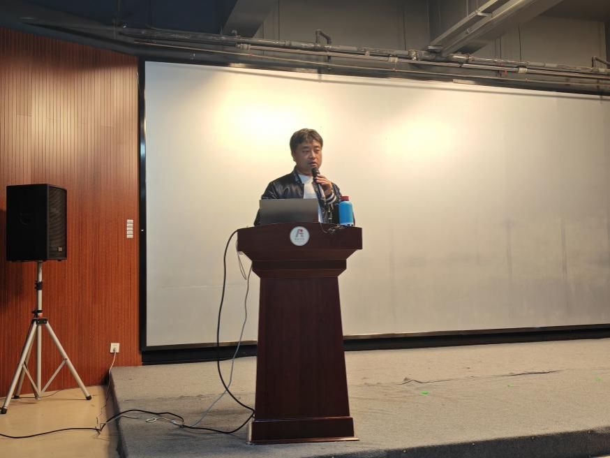 39ae2904cf4f2bba07e695dc9d1144d